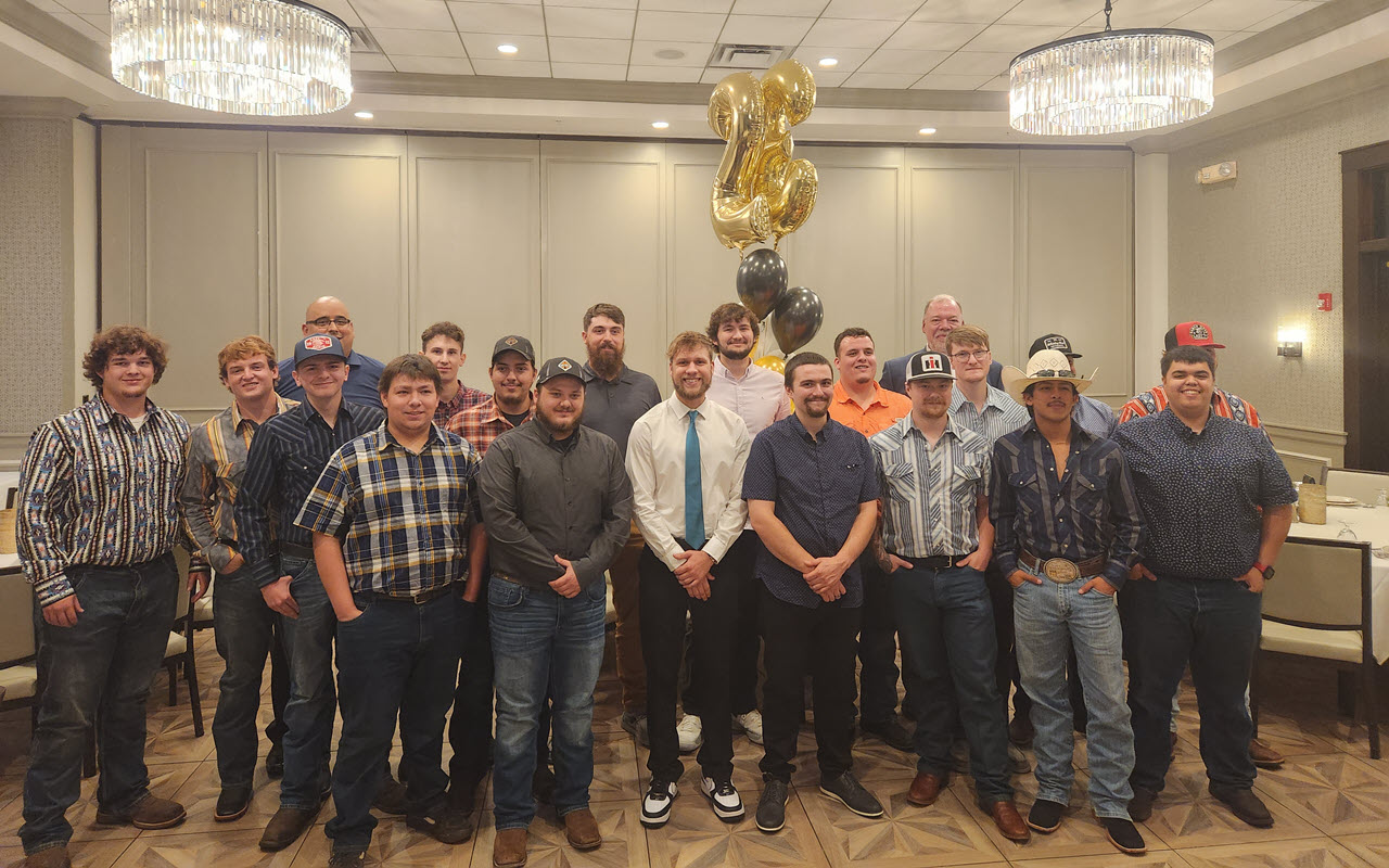 IC Bus Technicians Group Photo